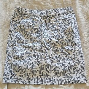 Stylish Black and White Patterned Skirt